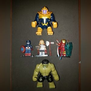 New Marvel Avengers 5 Mini Figure Set